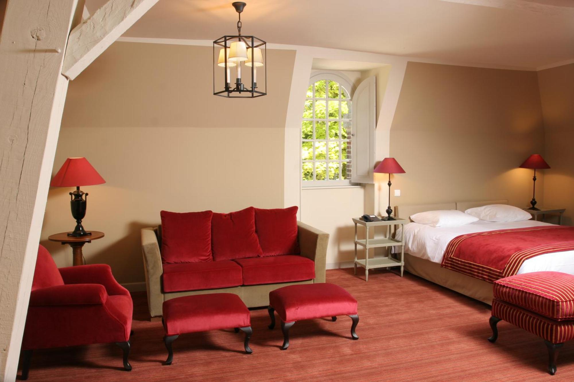 Chateau D'Augerville Golf & Spa Resort ภายนอก รูปภาพ