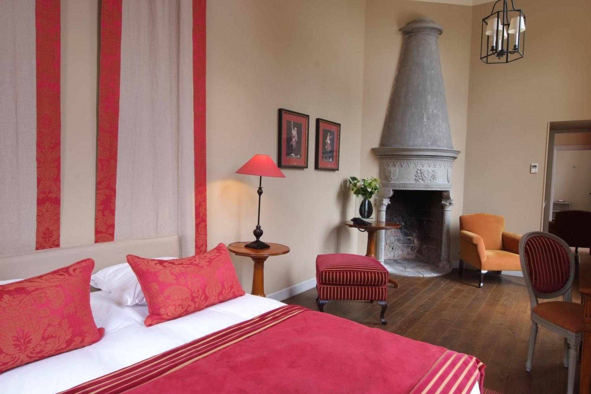 Chateau D'Augerville Golf & Spa Resort ภายนอก รูปภาพ