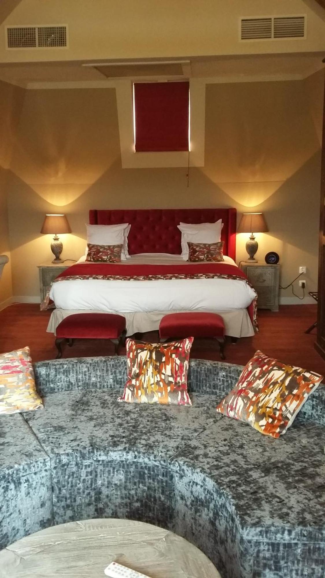 Chateau D'Augerville Golf & Spa Resort ภายนอก รูปภาพ